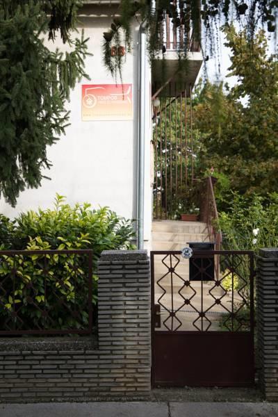 Hotel Tompos Vendeghaz Es Pince Villány Exterior foto